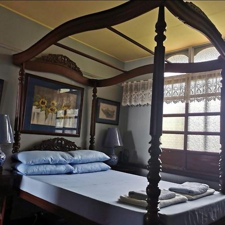Casa Conchita Bed & Breakfast Taal Exterior photo
